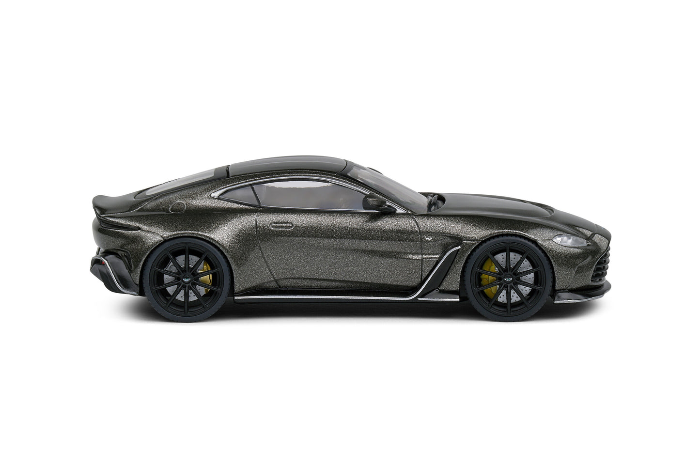 Aston Martin Vantage V12 Cumberland Grey 1:43