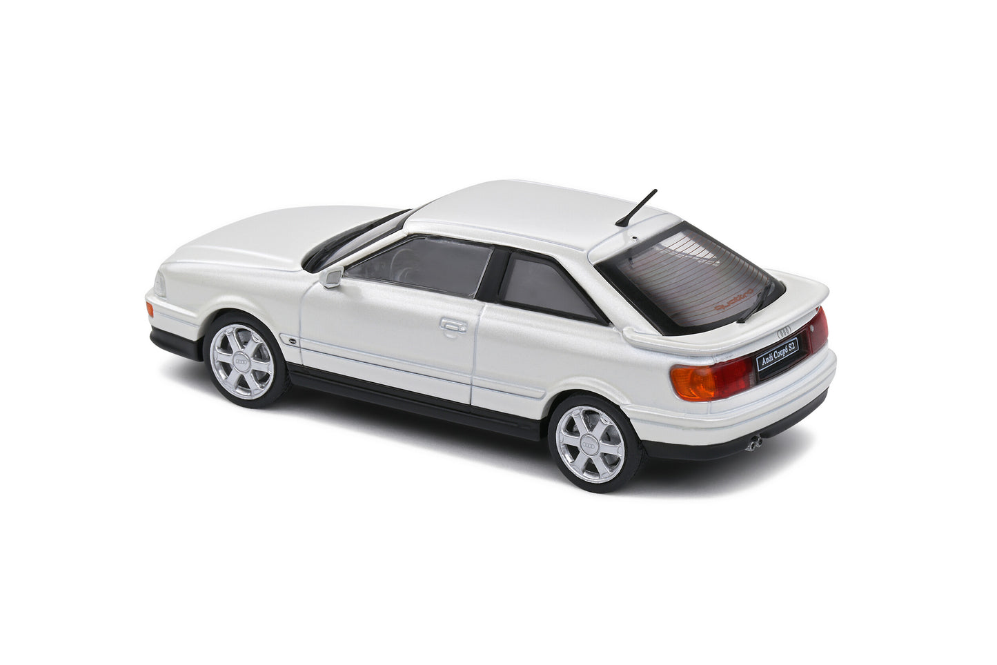 Audi Coupe S2 Pearl White 1992 1:43